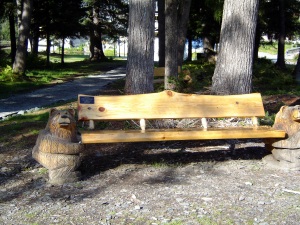 Cute bench near the trailhead.